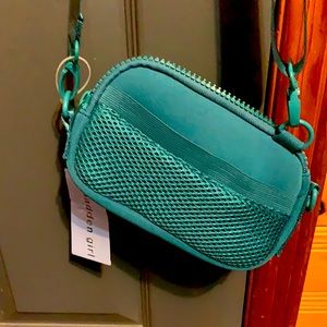 Madden girl teal small cross body bag